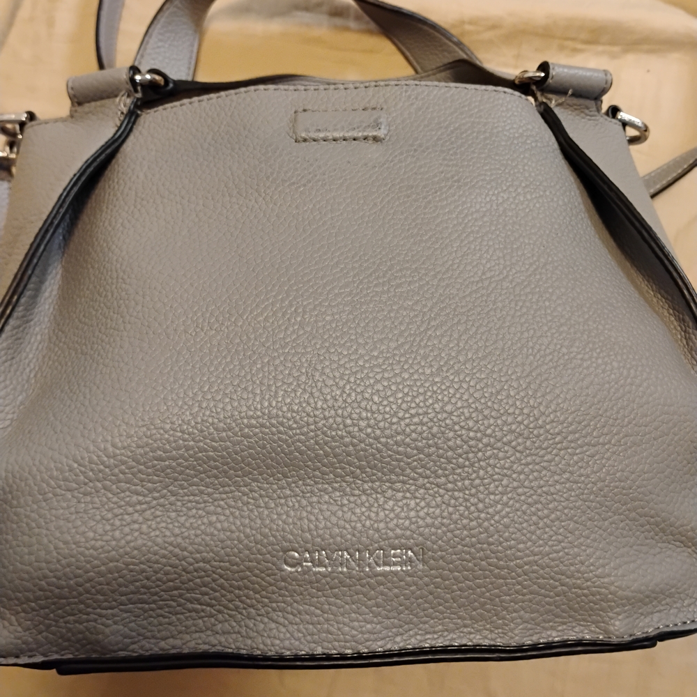 Calvin Klein Grigio Gray Estelle Pebbled Tote